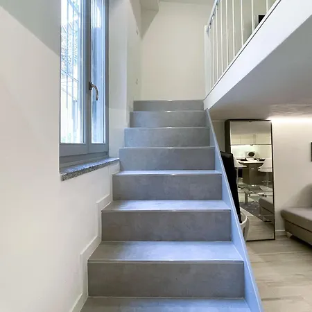 Elegant And Silent Loft In The Center Of ميلان