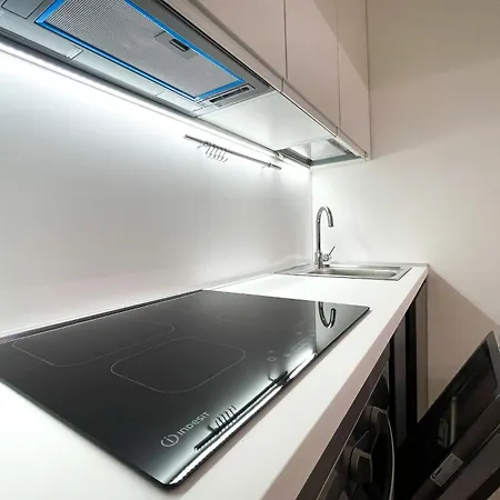 Elegant And Silent Loft In The Center Of شقة ميلان